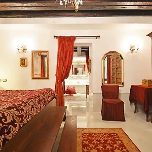 Apartment Zattere Close To Guggenheim, Venice