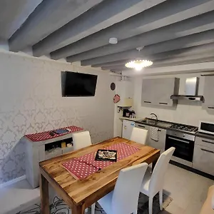 Otto House Apartament