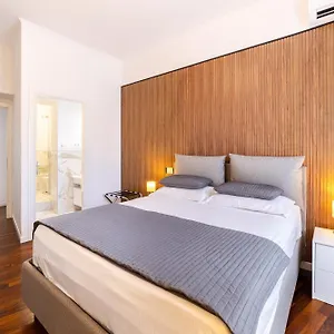 Saint Peter House Station Apartment Rome